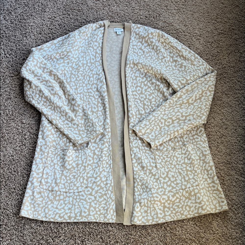 J. Crew Cream and Tan Animal Print Cardigan Size XL - Picture 2 of 5